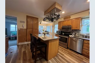 9 Hollings Drive, Deer Park, NY 11729 - Photo 11