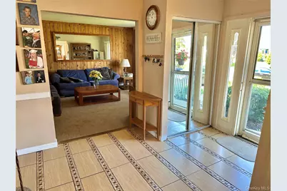 9 Hollings Drive, Deer Park, NY 11729 - Photo 5