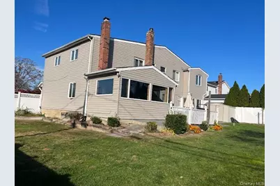 9 Hollings Drive, Deer Park, NY 11729 - Photo 3