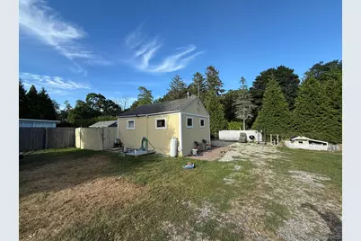 11005 Main Road, East Marion, NY 11939 - Photo 21