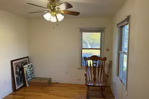 11005 Main Rd, East Marion, NY 11939 - Photo 11