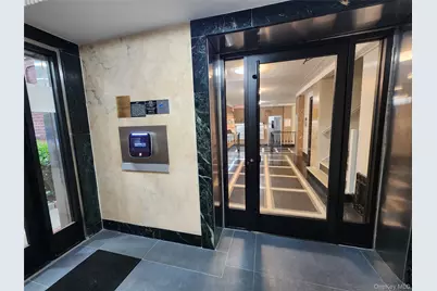 12325 82nd Avenue #2T, Kew Gardens, NY 11415 - Photo 5