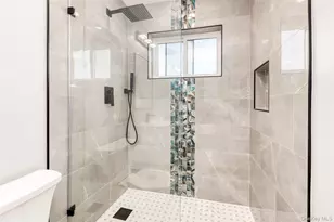 19 Mead Ln, Westbury, NY 11590 - Photo 21