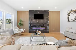 19 Mead Ln, Westbury, NY 11590 - Photo 11