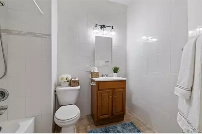 114-25 Bedell Street, Jamaica, NY 11434 - Photo 7