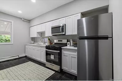 114-25 Bedell Street, Jamaica, NY 11434 - Photo 9