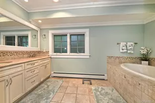 21 W Mall Dr, Huntington, NY 11743 - Photo 21