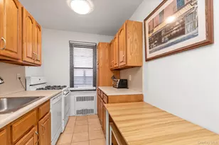 320 Atlantic Ave, East Rockaway, NY 11518 - Photo 11