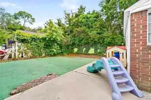 588 Newton Ave, Uniondale, NY 11553 - Photo 39