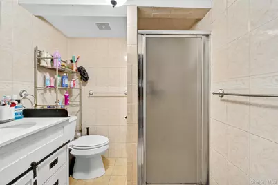 588 Newton Avenue, Uniondale, NY 11553 - Photo 33