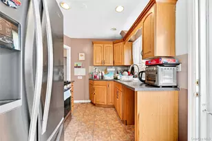 588 Newton Ave, Uniondale, NY 11553 - Photo 15