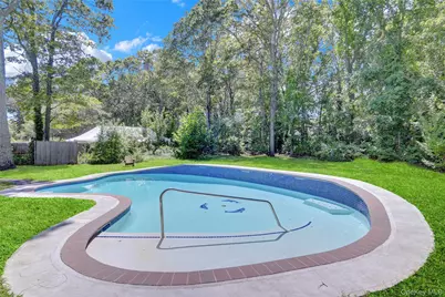 125 Grand Avenue, Shirley, NY 11967 - Photo 21