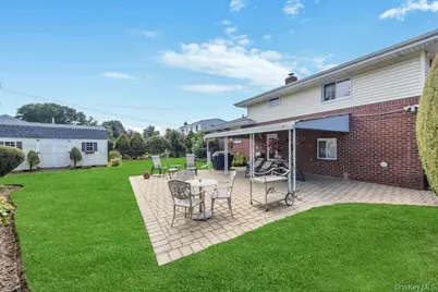 338 Stewart Avenue, Bethpage, NY 11714 - Photo 31