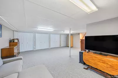 338 Stewart Avenue, Bethpage, NY 11714 - Photo 27