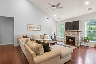 37 Constantine Way, Mount Sinai, NY 11766 - Photo 7