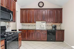 37 Constantine Way, Mount Sinai, NY 11766 - Photo 19