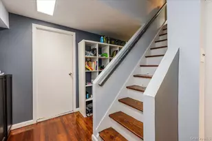 113 Old Mill Rd, Great Neck, NY 11023 - Photo 21