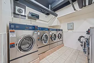 67-50 Thornton Pl, Forest Hills, NY 11375 - Photo 15