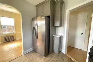 24 Tulip Ln, New Hyde Park, NY 11040 - Photo 13