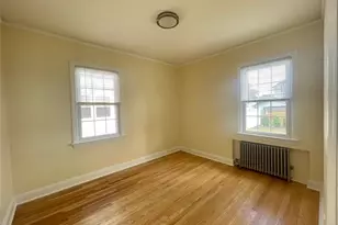 24 Tulip Ln, New Hyde Park, NY 11040 - Photo 21