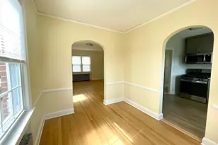 24 Tulip Ln, New Hyde Park, NY 11040 - Photo 11