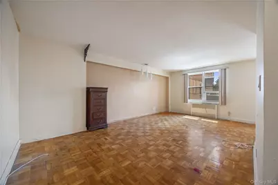 1304 Midland Avenue #C20, Yonkers, NY 10704 - Photo 3