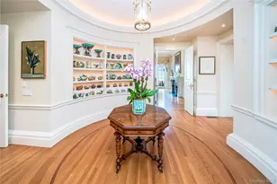 227 Dock Ln, Great Neck, NY 11024 - Photo 21