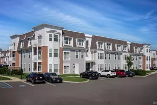 75 Circle Dr, Central Islip, NY 11722 - Photo 5