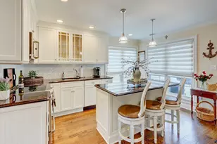 100- 18 Baker Ct, Island Park, NY 11558 - Photo 3