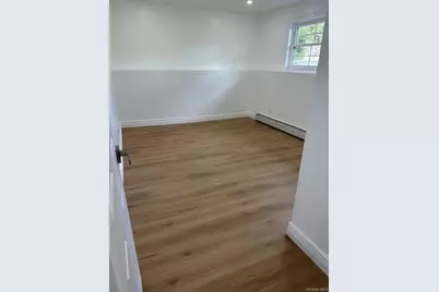 91 Washington Avenue, Wyandanch, NY 11798 - Photo 9