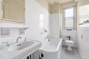 390 Riverside Dr, New York, NY 10025 - Photo 13