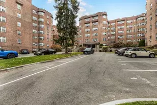 235 Garth Rd, Scarsdale, NY 10583 - Photo 19