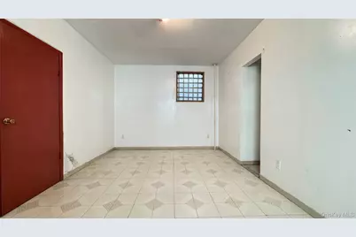 10154 102nd Street, Ozone Park, NY 11416 - Photo 21