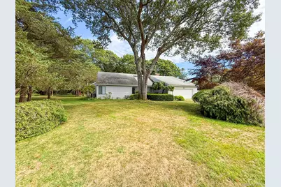 6 Wintergreen Lane, Westhampton, NY 11977 - Photo 5