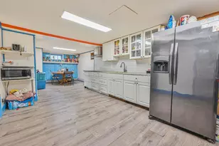 129 Guenther Ave, Valley Stream, NY 11580 - Photo 15