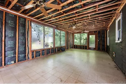 10 Hampton Terrace, White Plains, NY 10607 - Photo 13