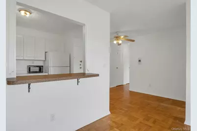 510 Midland Avenue #2H, Yonkers, NY 10704 - Photo 7