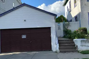 12-28 150th St, Whitestone, NY 11357 - Photo 19