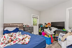 2748 W Main St, Poughkeepsie, NY 12590 - Photo 11