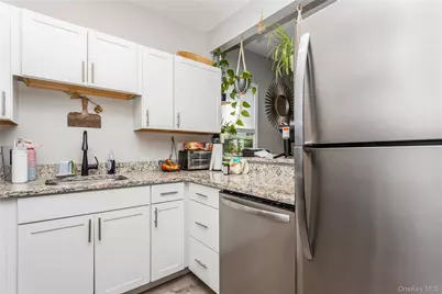 2748 W Main Street, Poughkeepsie, NY 12590 - Photo 27