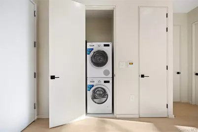 31-16 21st Street #4C, Astoria, NY 11106 - Photo 5