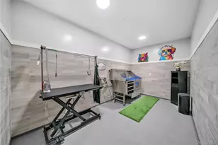 101 Searing Ave, Mineola, NY 11501 - Photo 17