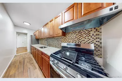 385 Argyle Road #2K, Brooklyn, NY 11218 - Photo 9