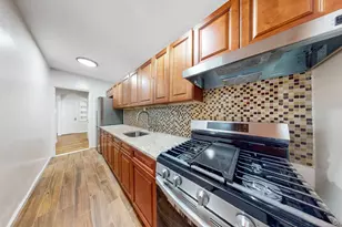 385 Argyle Rd, Brooklyn, NY 11218 - Photo 9