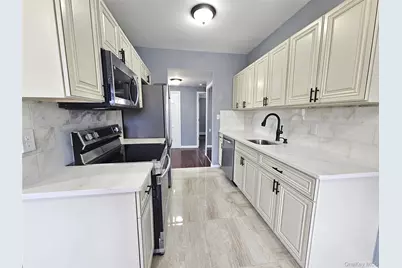 114 Granny Road, Farmingville, NY 11738 - Photo 7