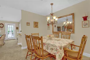 16 Della Dr, West Babylon, NY 11704 - Photo 7