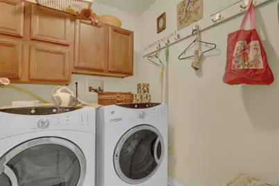 16 Della Drive, West Babylon, NY 11704 - Photo 15