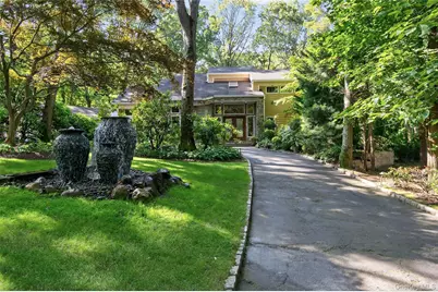 18 Roundtree Drive, Melville, NY 11747 - Photo 1