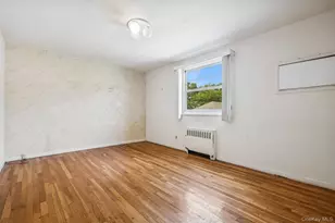 60-31 251st St, Little Neck, NY 11362 - Photo 9