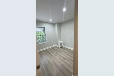 15070 Foch Boulevard, Jamaica, NY 11434 - Photo 15